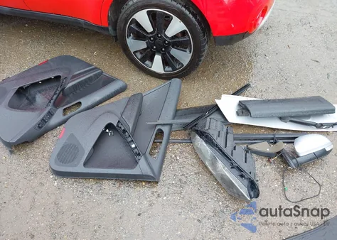 2015 Volkswagen Tiguan Se z USA, uszkodzony, nr VIN WVGBV7AX1FW110426